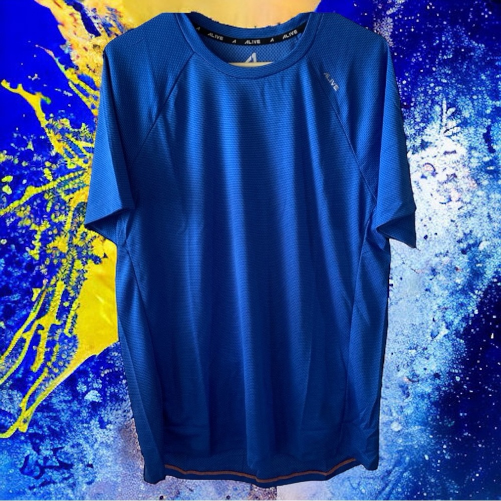 Alive Wicking Comfort Fit Tee Shirt NWT
